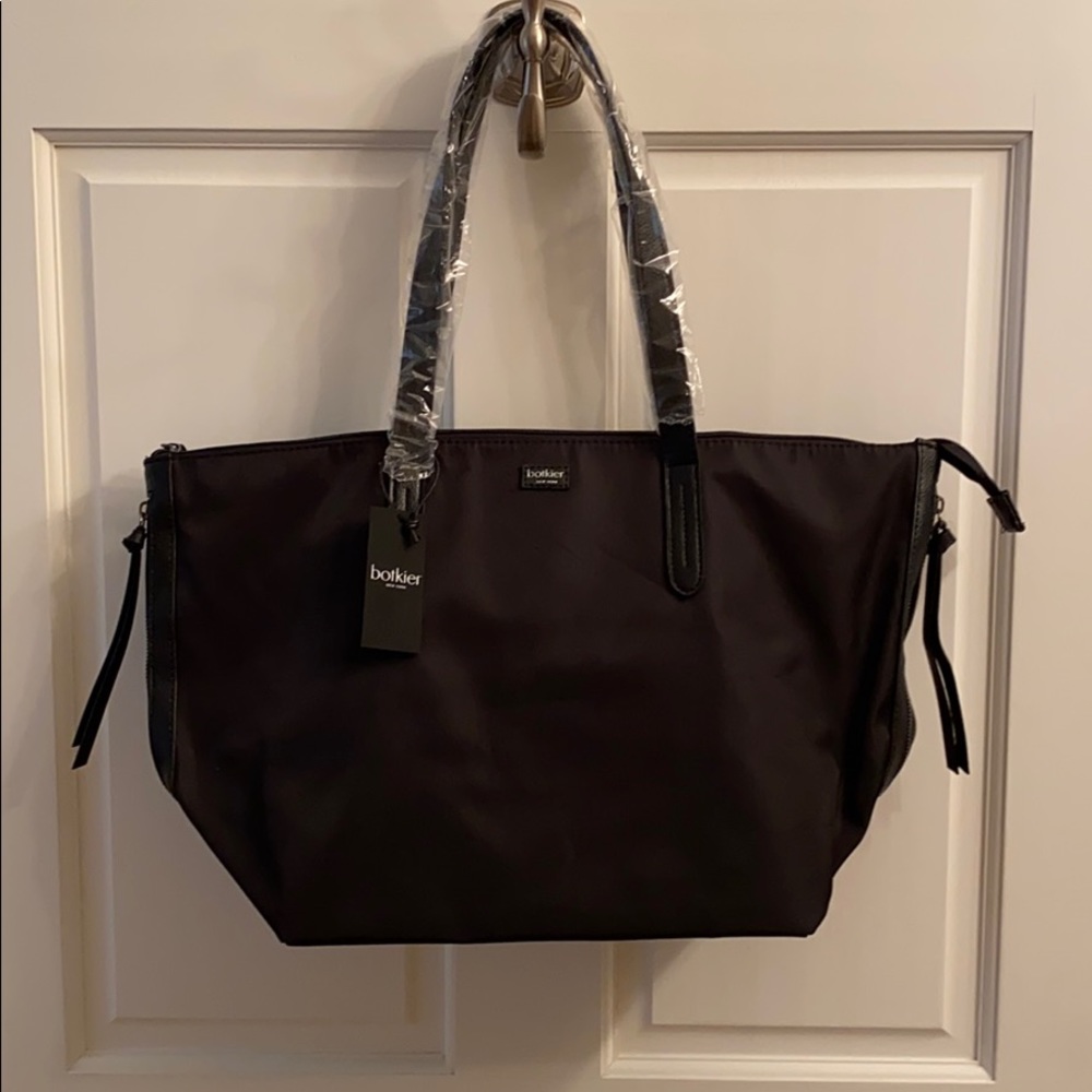 Botkier New York Bond Tote. NWT